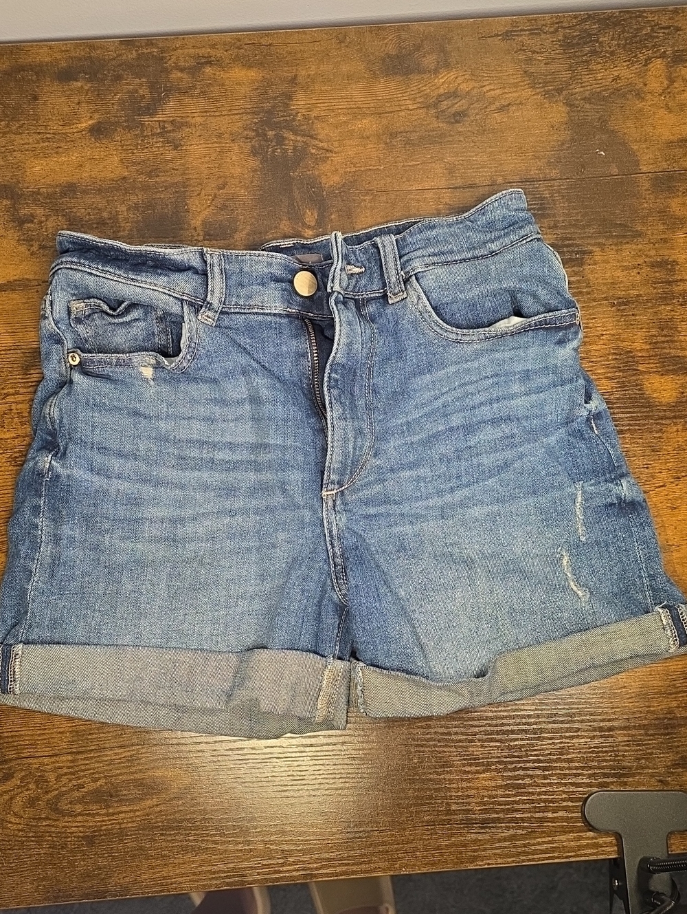 DL1961 Medium Blue Rolled-Hem Denim Shorts